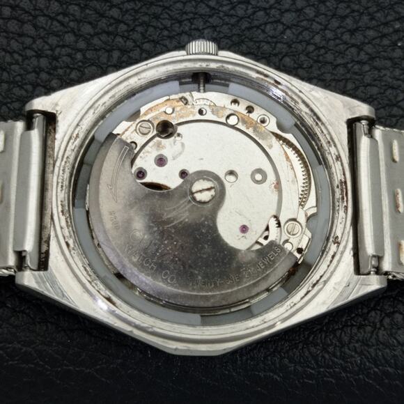 Vintage 1981 Citizen Automatic Mens Silver Watch W/daydate & Blue accents - Picture 9 of 10